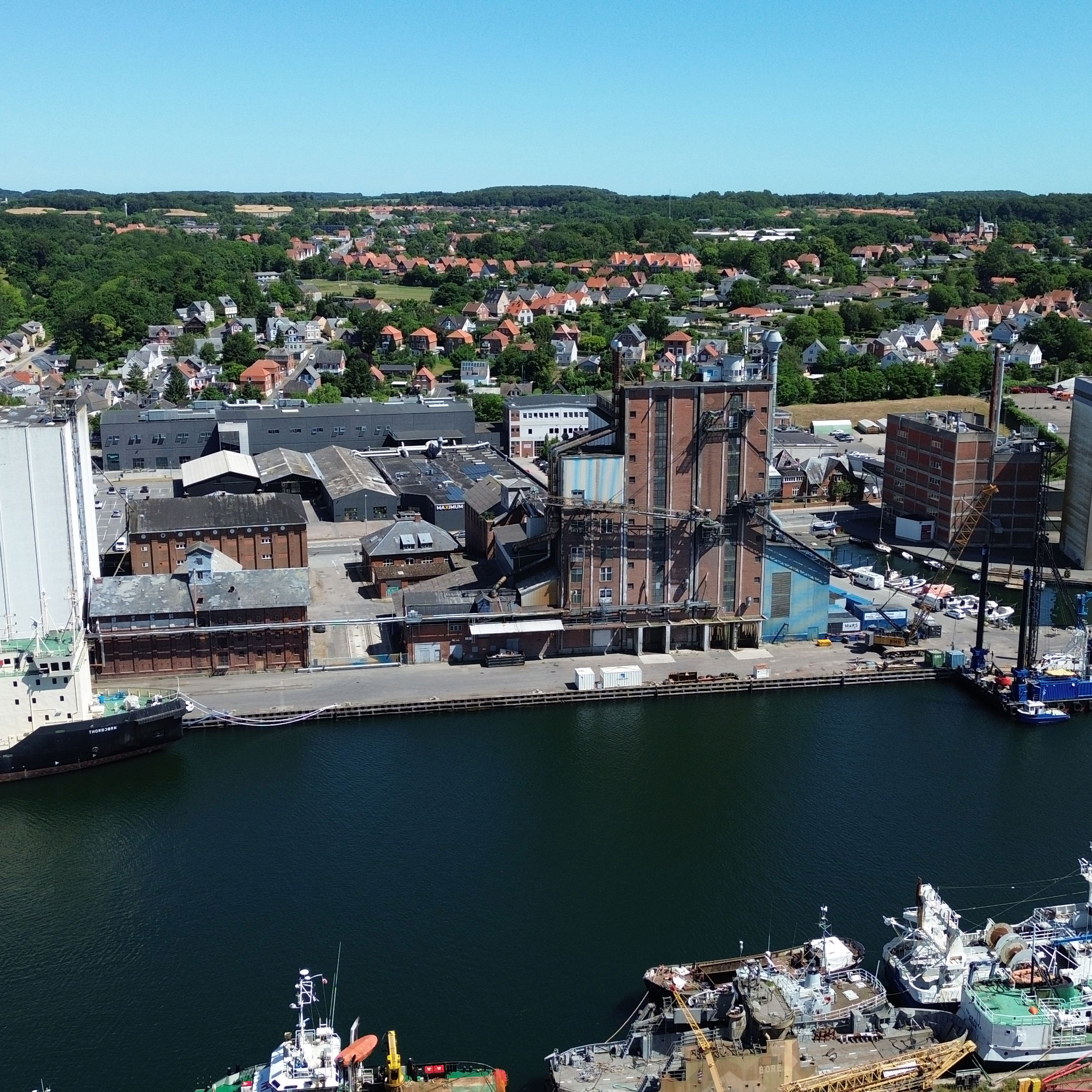 Dronefoto af siloerne på Østre Kaj