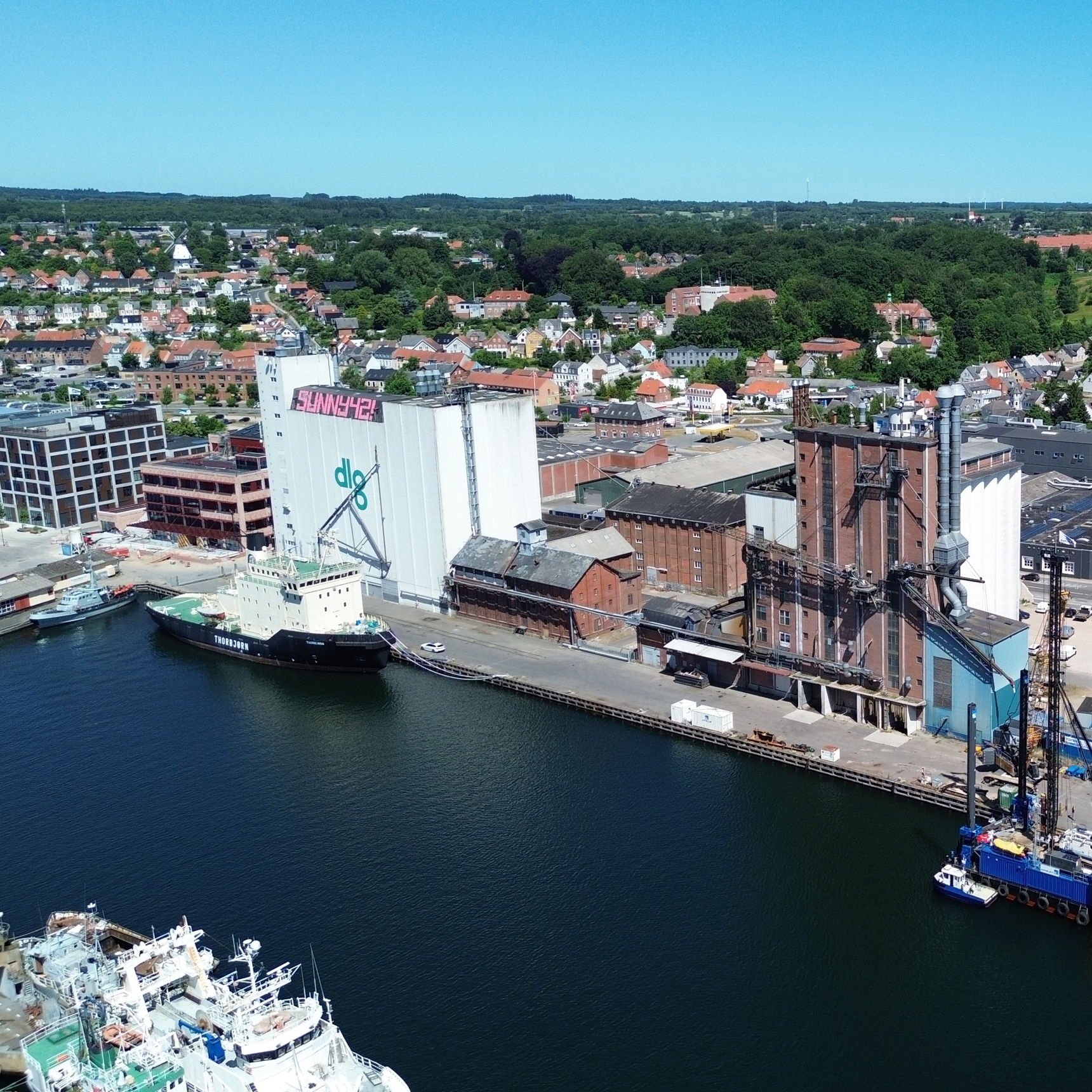 Dronefoto af Østre Kaj, set mod nord